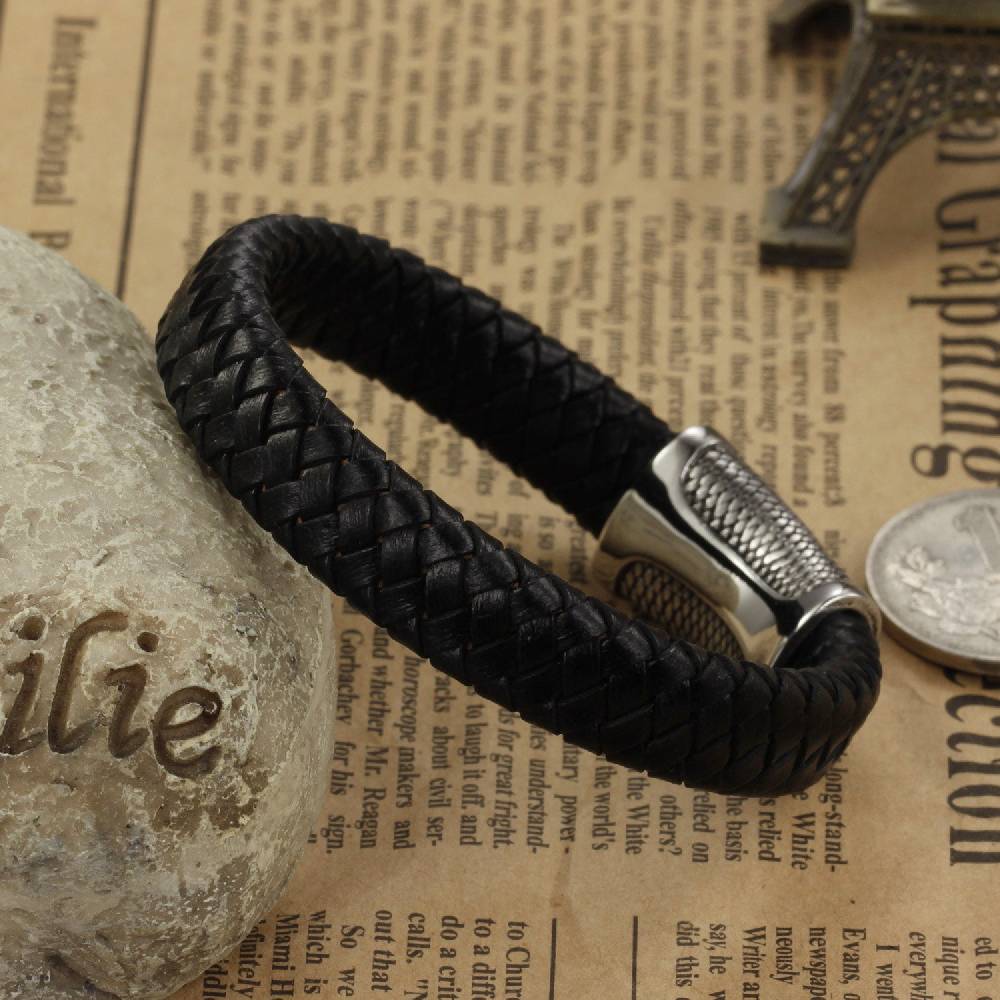 Lau Fashion Lederarmband Echt Leder Herren Schlangen Muster Biker Skull Magnet 19,5cm 2025