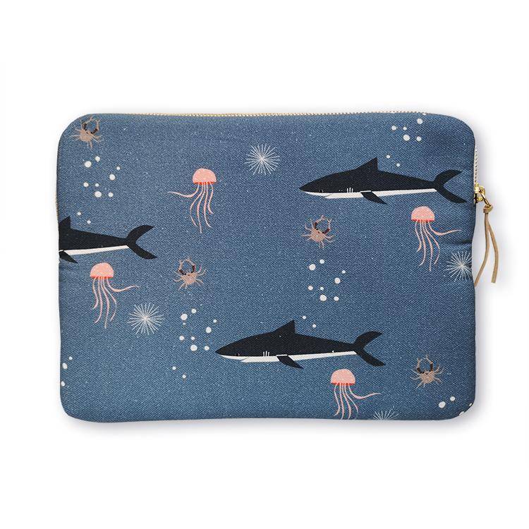 Pleased To Meet Sharks, 10" ipad Sleeve Schlussverkauf