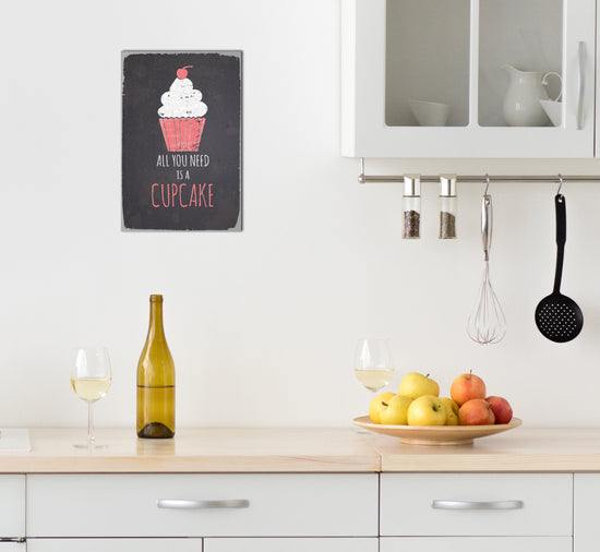 Queen Kerosin Blechschild - Cupcake Neuheiten