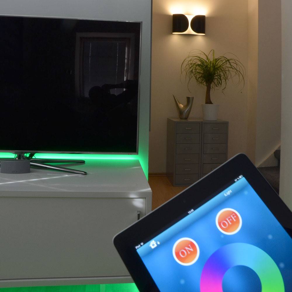 S.Luce iLight WiFi-Controller zur Steuerung per Smartphone & Tablet Bestseller