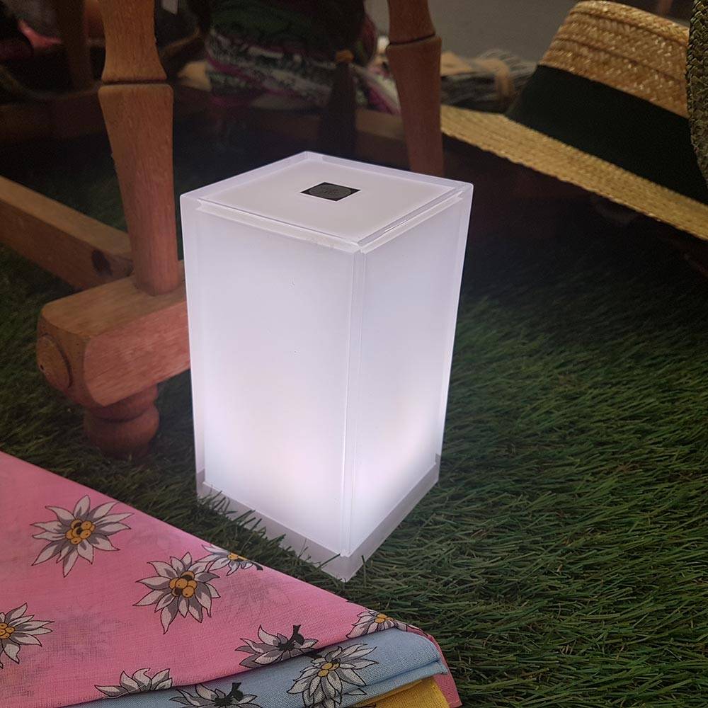 S.Luce Cub USB-C Akku LED-Tischleuchte mit App-Steuerung Hotsell