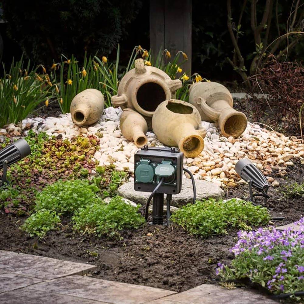 S.Luce SLV 4-Fach Gartensteckdose IP44 mit 1,4m Zuleitung Meist gekauft