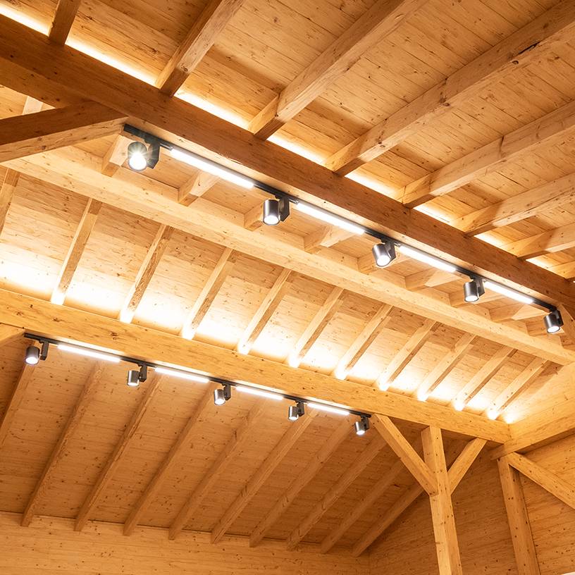 S.Luce 3-Phasen Linienleuchte 2200lm 20W 3000K warm Schwarz Im Verkauf